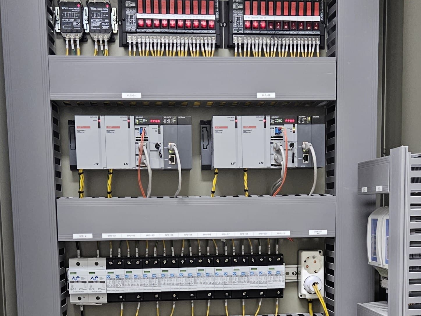 단종 PLC 판넬 → XGT PLC 판넬 개조 현장 사진